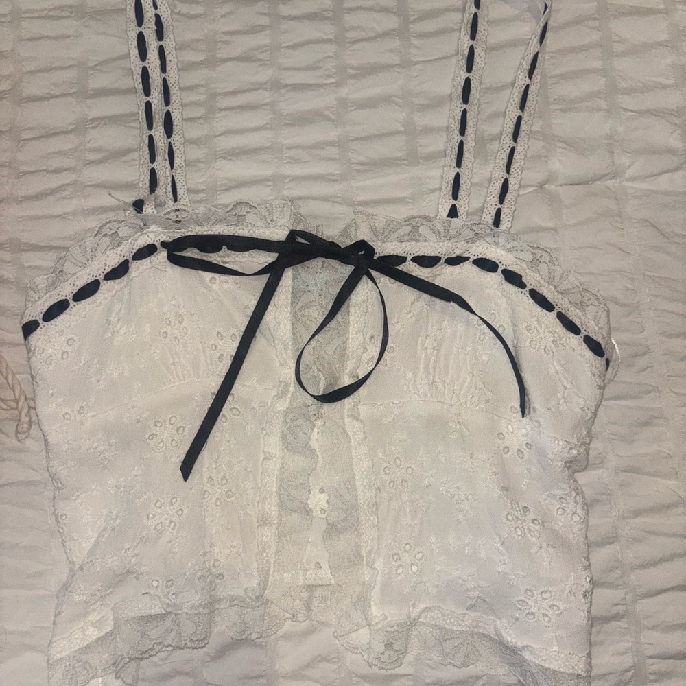 Stella Laguna Elegant White Lace Women’s Top